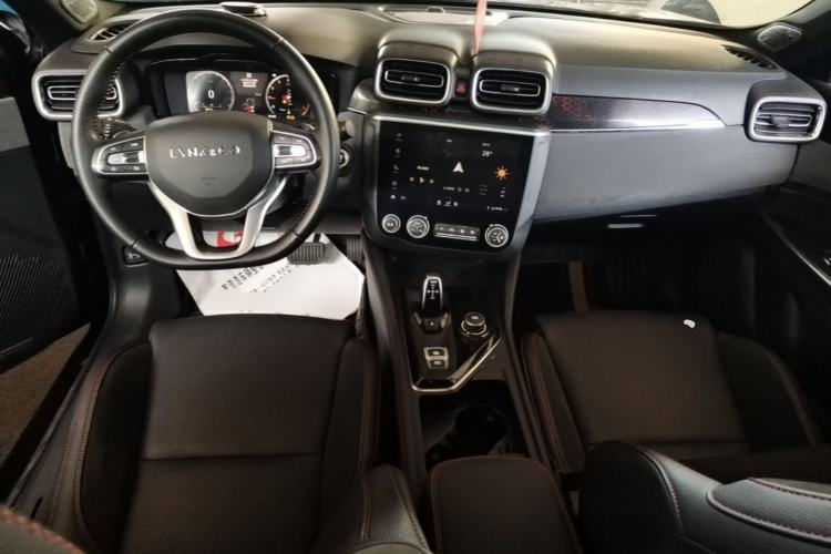 Used Lynk & Co 03 2019 1.5TD DCT JingPro Edition China VI Standard Center Console