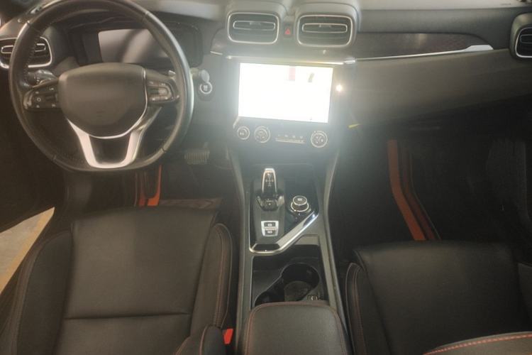 Used Lynk & Co 03 2019 1.5TD DCT Sport Edition China VI Standard Center Console