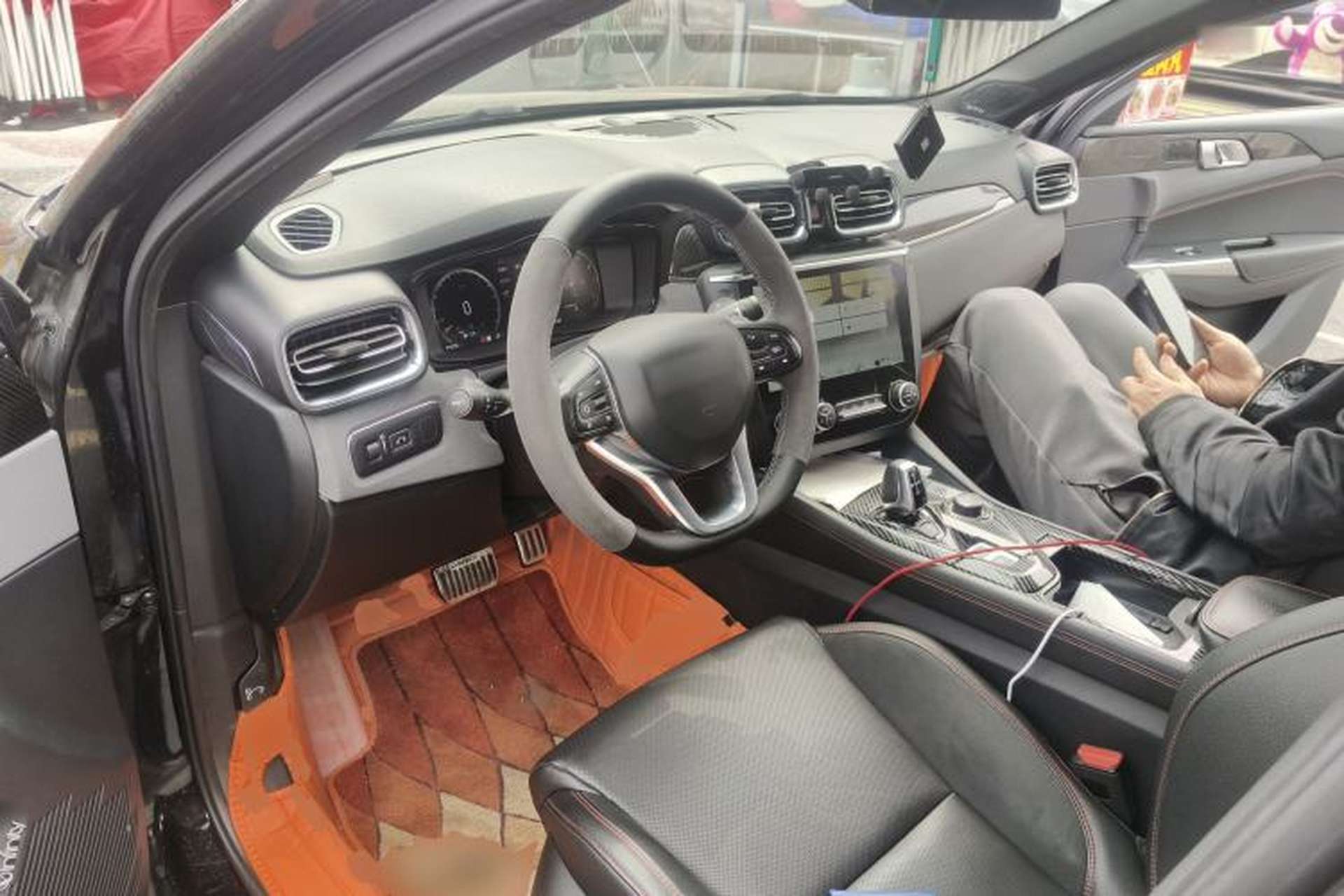 Used Lynk & Co 03 2019 2.0TD Automatic Trend Edition Center Console