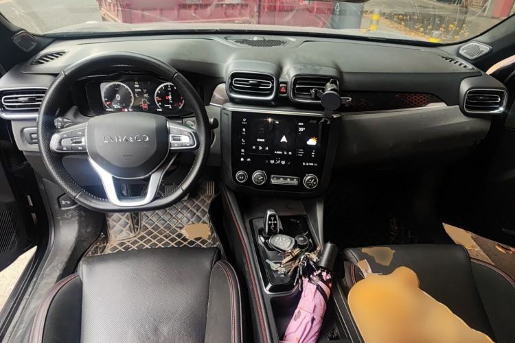 Used Lynk & Co 03 2019 2.0TD Automatic Jing Pro Edition Center Console