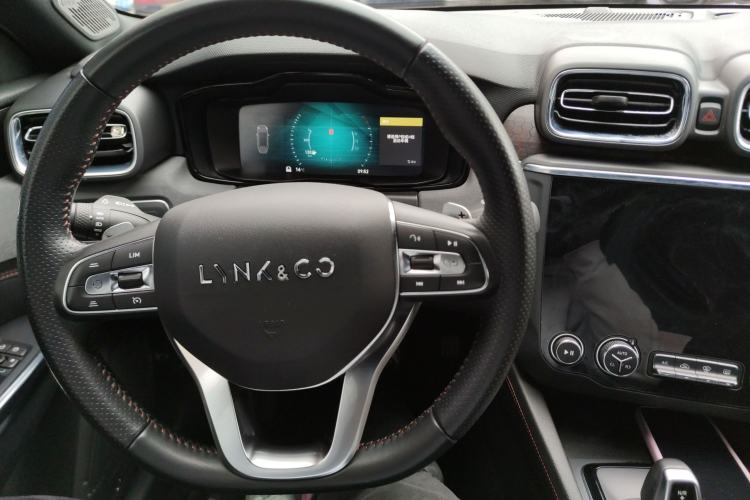 Used Lynk & Co 03 2019 1.5TD DCT JingPro Edition China VI Standard Center Console