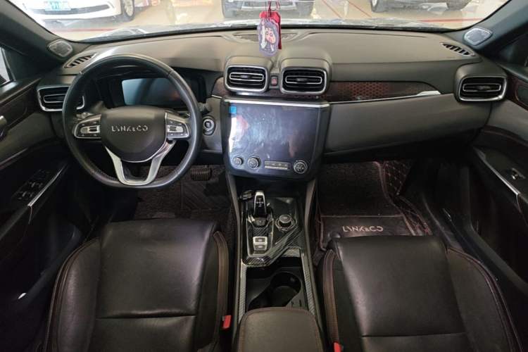 Used Lynk & Co 03 2019 1.5TD DCT JingPro Edition China VI Standard Center Console