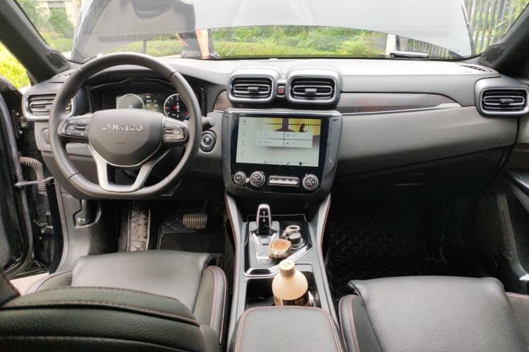 Used Lynk & Co 03 2019 1.5TD DCT Sport Edition China VI Standard Center Console