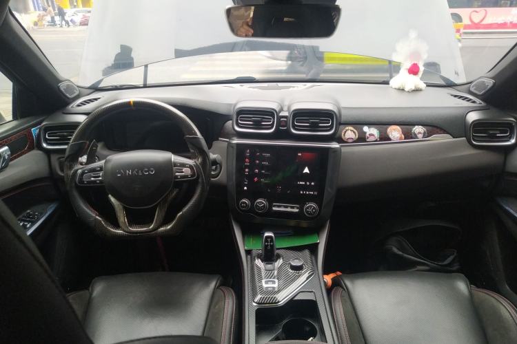 Used Lynk & Co 03 2019 1.5TD DCT JingPro Edition China VI Standard Center Console