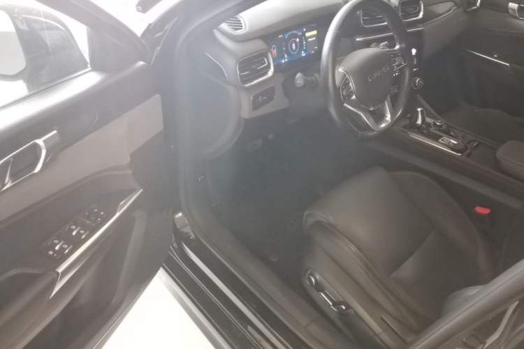 Used Lynk & Co 03 2019 1.5TD DCT JingPro Edition China VI Standard Driver Seat