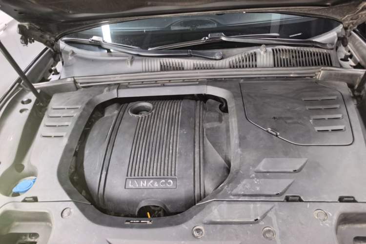 Used Lynk & Co 03 2019 1.5TD DCT JingPro Edition China VI Standard Engine Bay