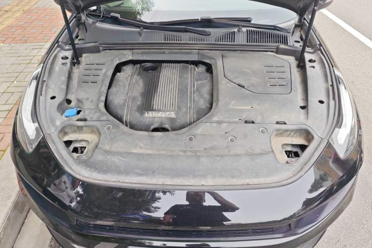 Used Lynk & Co 03 2019 1.5TD DCT JingPro Edition China VI Standard Engine Bay