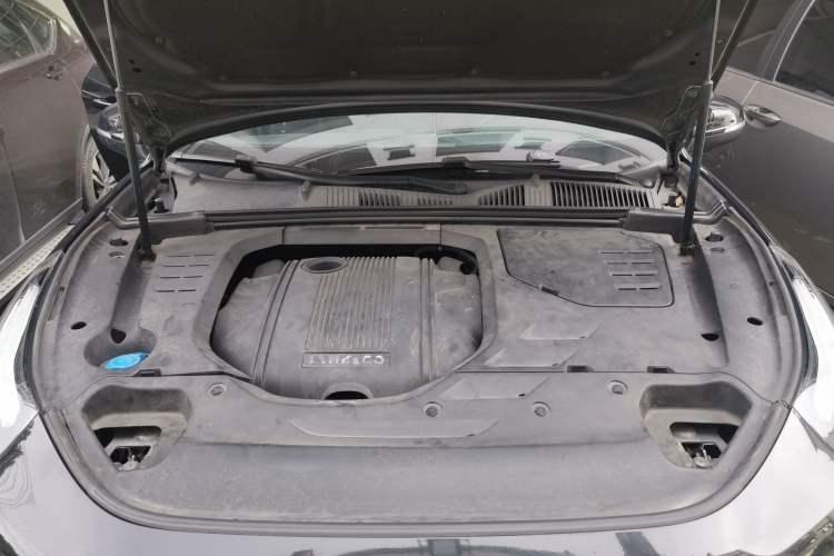 Used Lynk & Co 03 2019 1.5TD DCT JingPro Edition China VI Standard Engine Bay