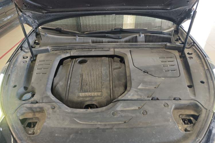 Used Lynk & Co 03 2019 1.5TD DCT JingPro Edition China VI Standard Engine Bay
