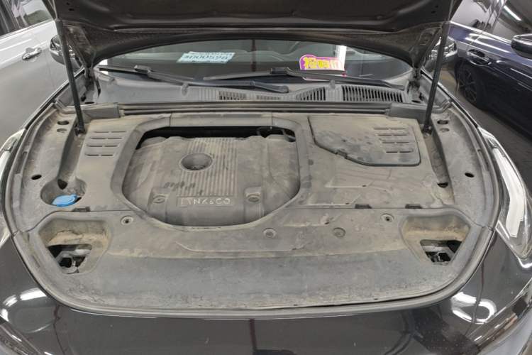 Used Lynk & Co 03 2019 2.0TD Automatic Trend Edition Engine Bay