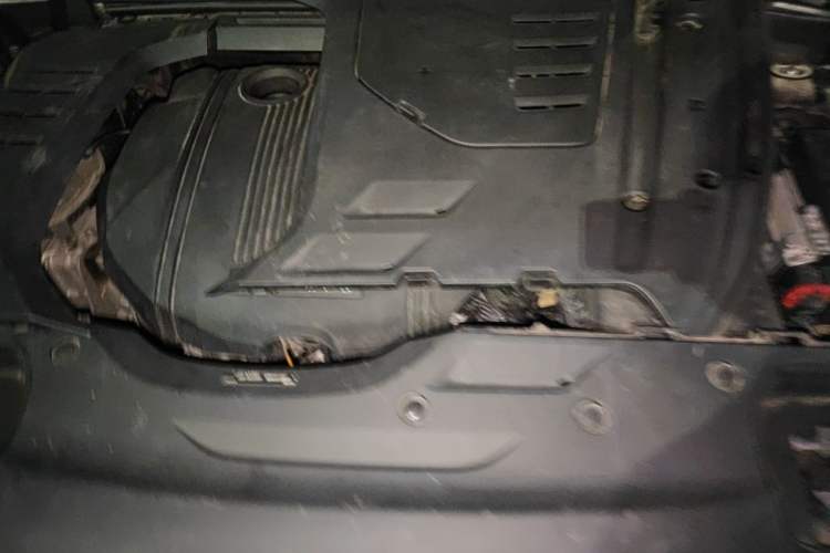 Used Lynk & Co 03 2019 1.5TD DCT JingPro Edition China VI Standard Engine Bay
