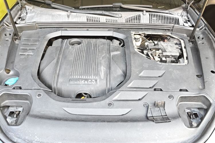 Used Lynk & Co 03 2019 1.5TD DCT JingPro Edition China VI Standard Engine Bay