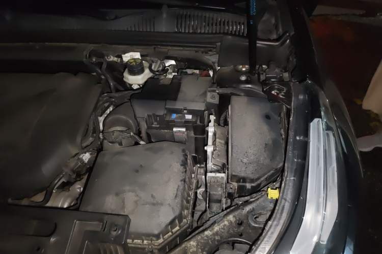 Used Lynk & Co 03 2019 2.0TD Automatic Jing Pro Edition Engine Bay Left