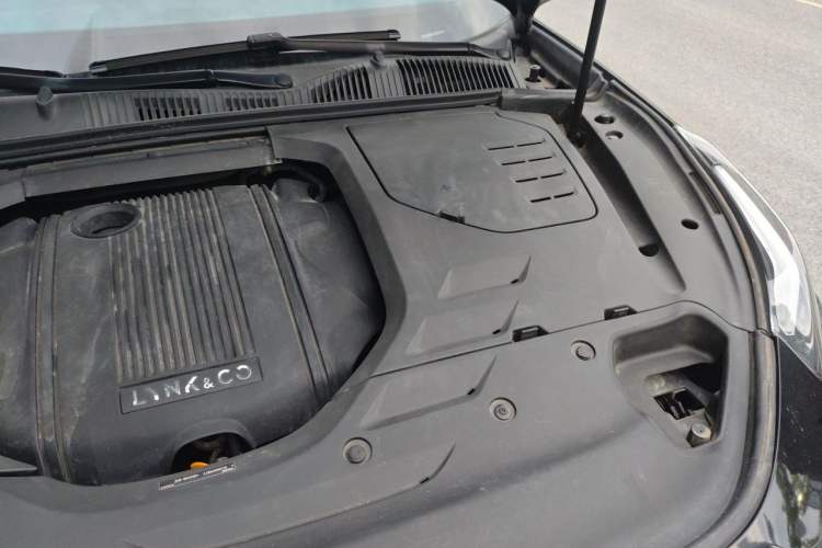 Used Lynk & Co 03 2019 1.5TD DCT JingPro Edition China VI Standard Engine Bay Left