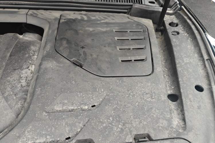 Used Lynk & Co 03 2019 2.0TD Automatic Jing Pro Edition Engine Bay Left