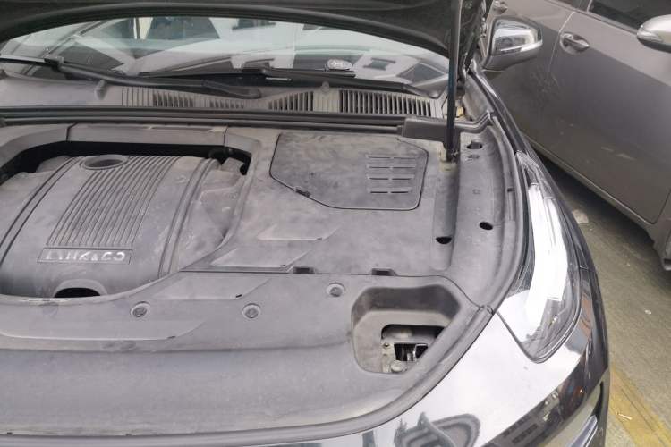 Used Lynk & Co 03 2019 1.5TD DCT JingPro Edition China VI Standard Engine Bay Left