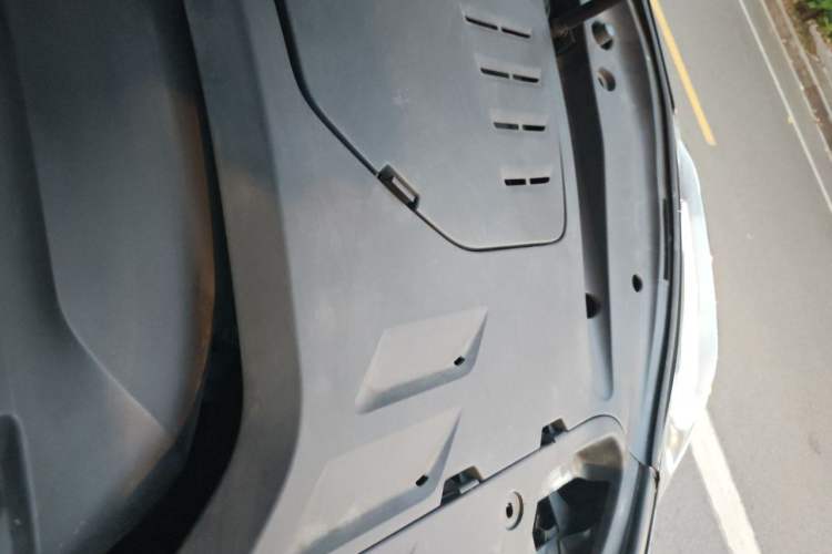 Used Lynk & Co 03 2019 2.0TD Automatic Jing Pro Edition Engine Bay Left