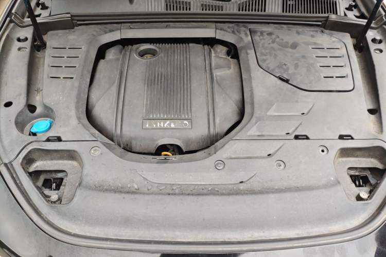 Used Lynk & Co 03 2019 1.5TD DCT JingPro Edition China VI Standard Engine Bay
