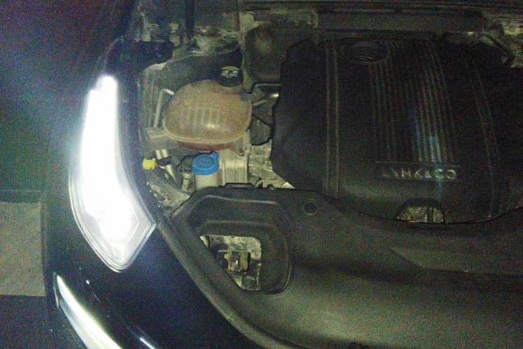 Used Lynk & Co 03 2019 1.5TD DCT JingPro Edition China VI Standard Engine Bay Right