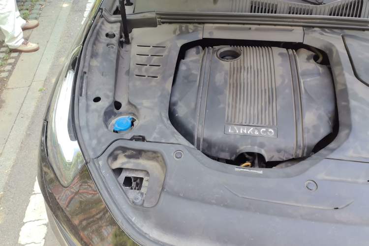 Used Lynk & Co 03 2019 1.5TD DCT JingPro Edition China VI Standard Engine Bay Right
