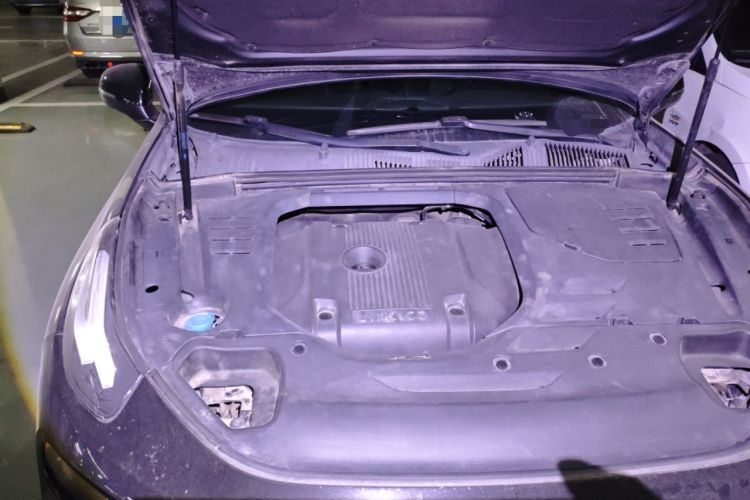 Used Lynk & Co 03 2019 2.0TD Automatic Jing Pro Edition Engine Bay Right