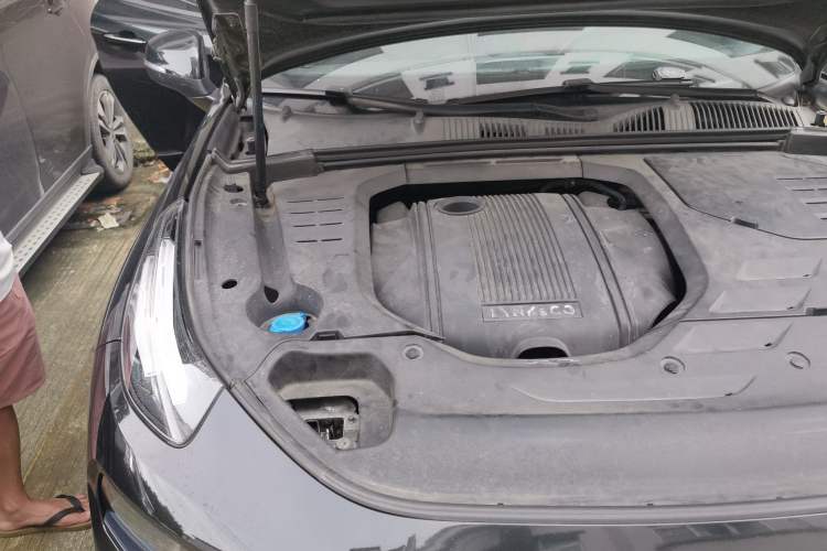 Used Lynk & Co 03 2019 1.5TD DCT JingPro Edition China VI Standard Engine Bay Right