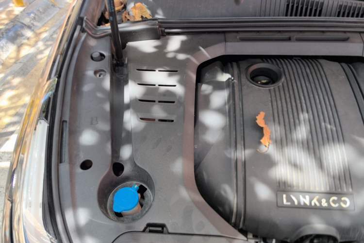 Used Lynk & Co 03 2019 1.5TD DCT JingPro Edition China VI Standard Engine Bay Right