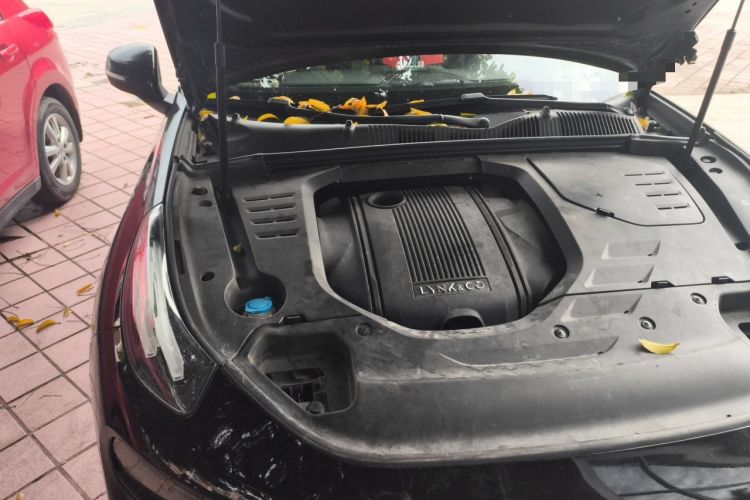 Used Lynk & Co 03 2019 1.5TD DCT JingPro Edition China VI Standard Engine Bay Right