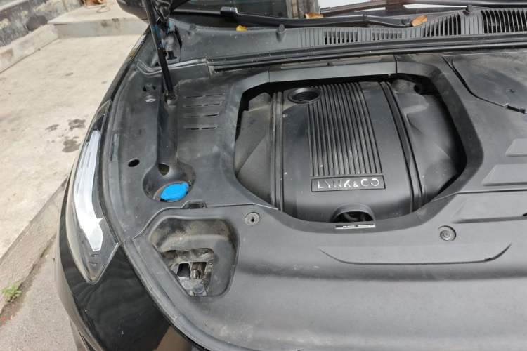 Used Lynk & Co 03 2019 1.5TD DCT JingPro Edition China VI Standard Engine Bay Right