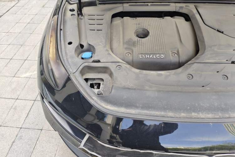 Used Lynk & Co 03 2019 2.0TD Automatic Jing Pro Edition Engine Bay Right