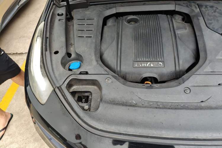 Used Lynk & Co 03 2019 1.5TD DCT JingPro Edition China VI Standard Engine Bay Right