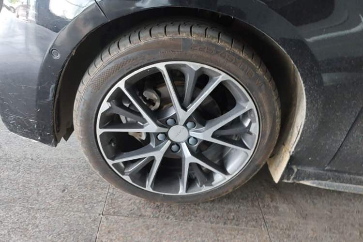 Used Lynk & Co 03 2019 1.5TD DCT JingPro Edition China VI Standard Exterior 4
