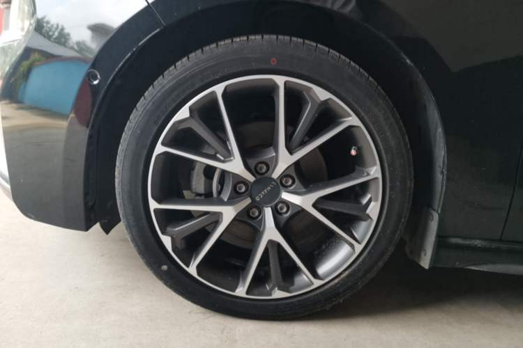 Used Lynk & Co 03 2019 1.5TD DCT JingPro Edition China VI Standard Exterior 4