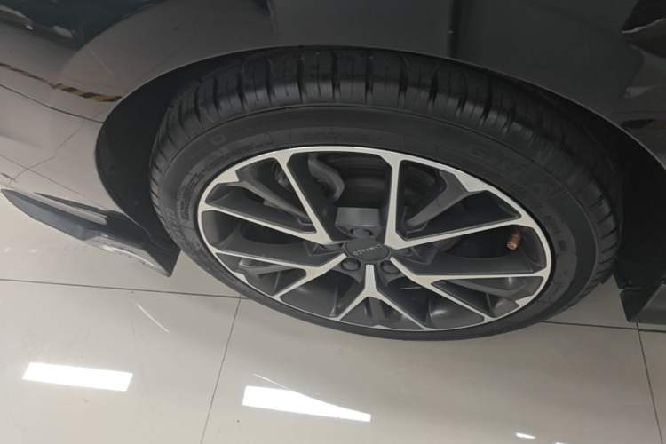 Used Lynk & Co 03 2019 1.5TD DCT JingPro Edition China VI Standard Exterior 5