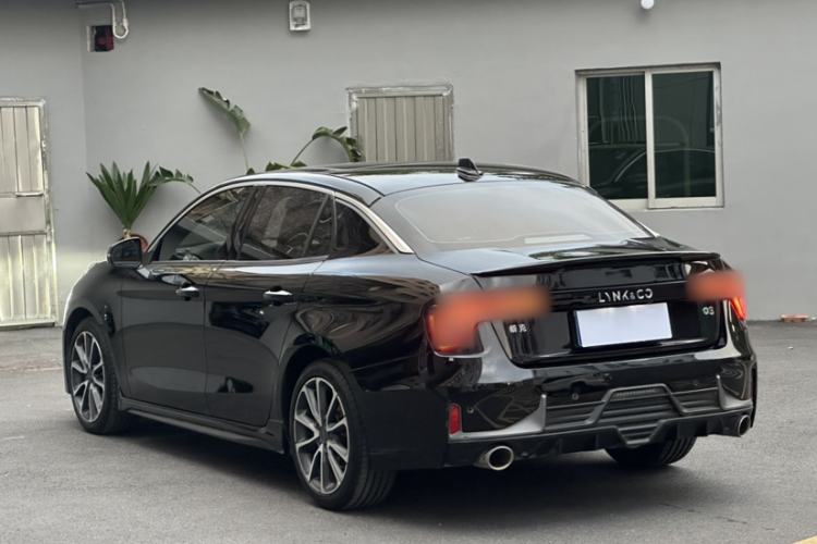 Used Lynk & Co 03 2019 2.0TD Automatic Trend Edition Exterior 6