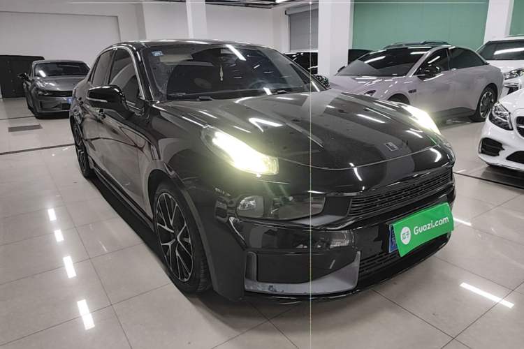 Used Lynk & Co 03 2019 1.5TD DCT JingPro Edition China VI Standard Front Right 45 Deg