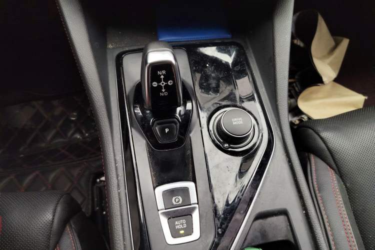 Used Lynk & Co 03 2019 2.0TD Automatic Jing Pro Edition Gear Lever
