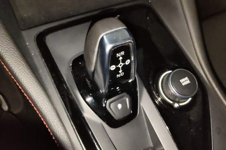 Used Lynk & Co 03 2019 1.5TD DCT Sport Edition China VI Standard Gear Lever