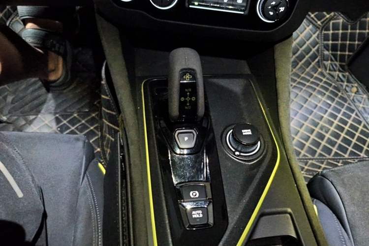 Used Lynk & Co 03 2019 03+ 2.0TD Automatic Wind-Chasing Edition Gear Lever
