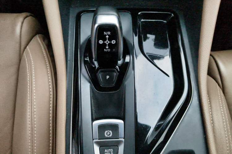 Used Lynk & Co 03 2019 1.5TD DCT Pro Version China VI Standard Gear Lever