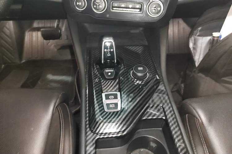 Used Lynk & Co 03 2019 2.0TD Automatic Jing Pro Edition Gear Lever