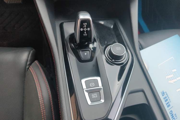 Used Lynk & Co 03 2019 1.5TD DCT JingPro Edition China VI Standard Gear Lever
