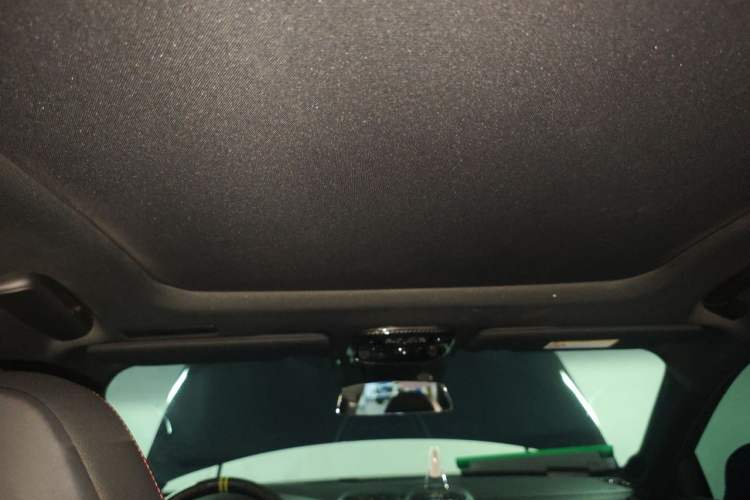 Used Lynk & Co 03 2019 2.0TD Automatic Trend Edition Headliner