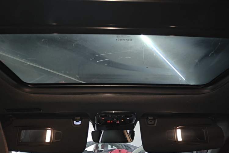 Used Lynk & Co 03 2019 1.5TD DCT JingPro Edition China VI Standard Headliner