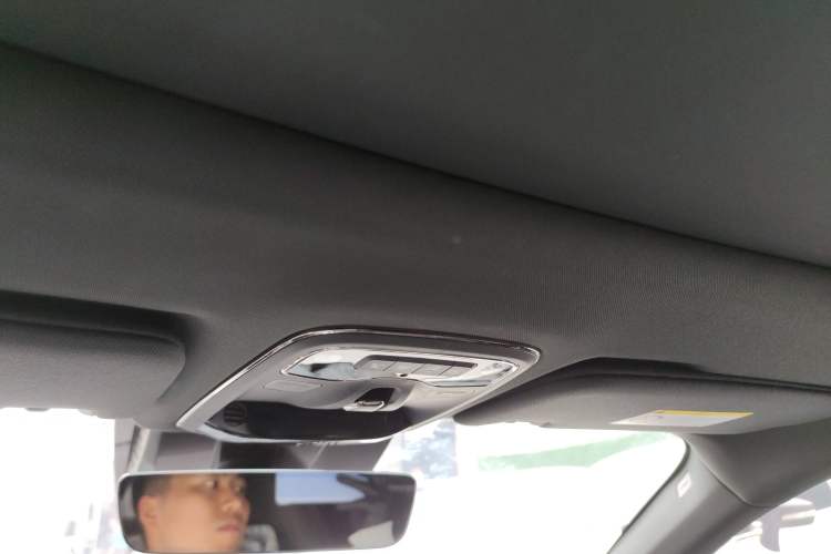 Used Lynk & Co 03 2019 1.5TD DCT JingPro Edition China VI Standard Headliner