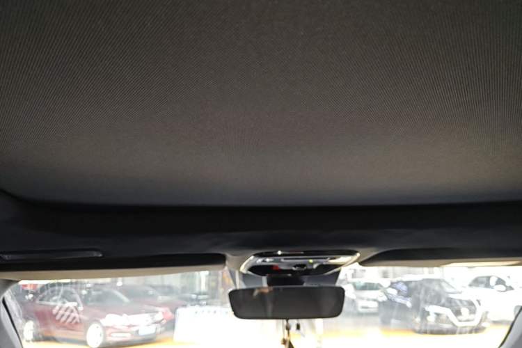 Used Lynk & Co 03 2019 1.5TD DCT JingPro Edition China VI Standard Headliner