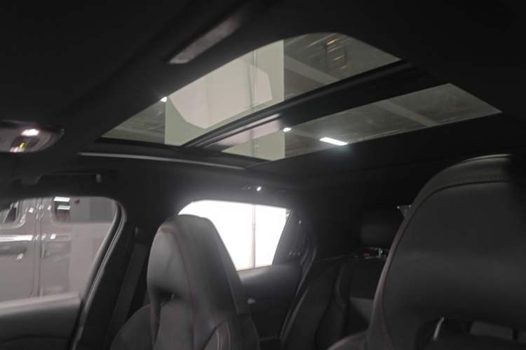 Used Lynk & Co 03 2019 1.5TD DCT JingPro Edition China VI Standard Headliner