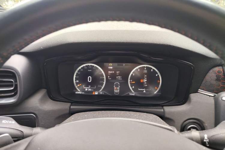 Used Lynk & Co 03 2019 2.0TD Automatic Jing Pro Edition Instrument Cluster
