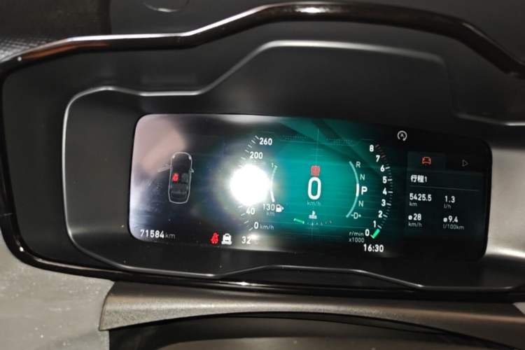 Used Lynk & Co 03 2019 2.0TD Automatic Trend Edition Instrument Cluster