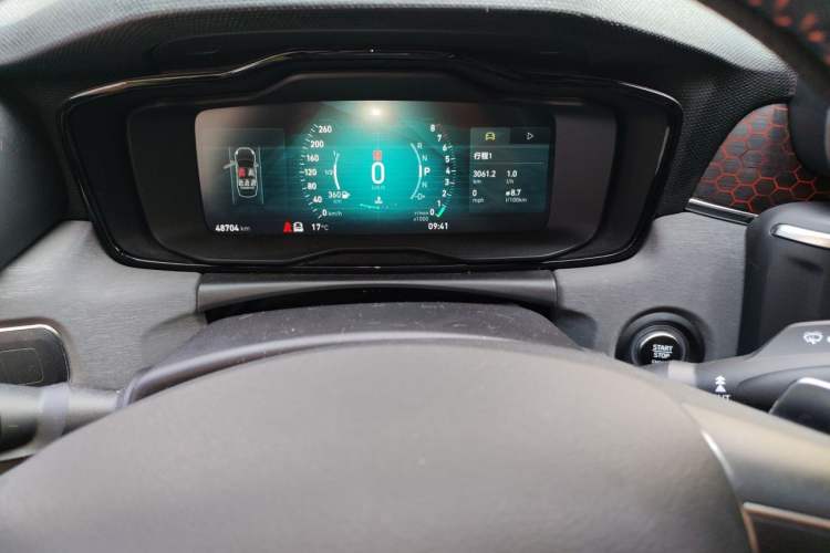 Used Lynk & Co 03 2019 1.5TD DCT JingPro Edition China VI Standard Instrument Cluster